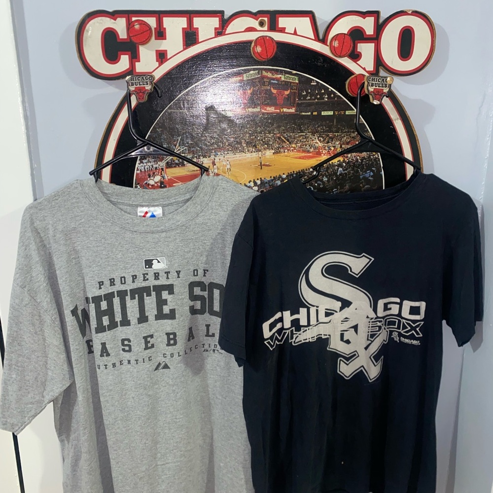 Distressed white sox t shirt bundle size large
